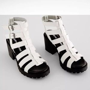 Dirty Laundry Fun Stuff Chunky Sandal